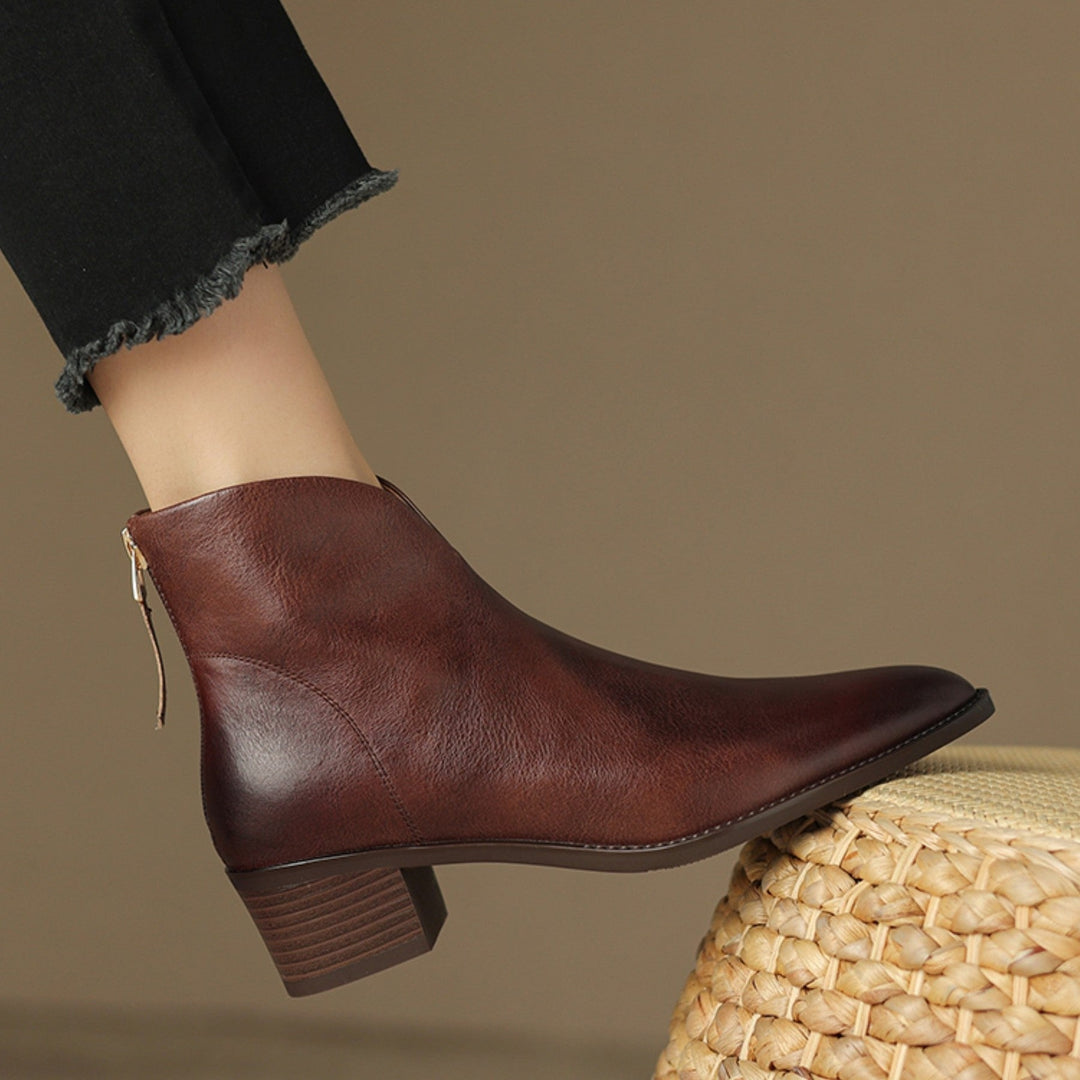 Rosa's Ardena Leather Ankle Boots