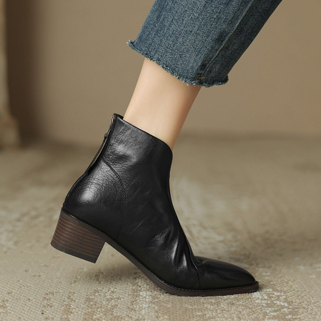 Rosa's Ardena Leather Ankle Boots
