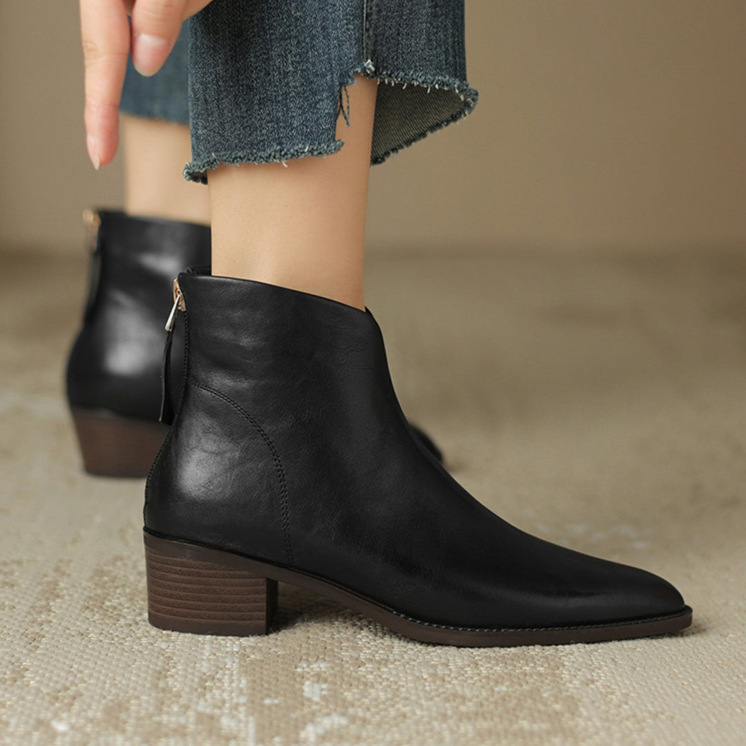Rosa's Ardena Leather Ankle Boots