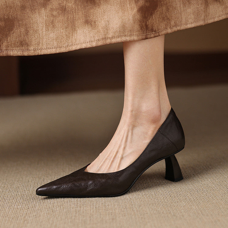 Rosa's Riva Sculpted Leather Pumps