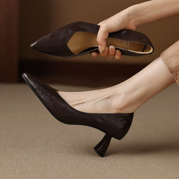 Rosa's Riva Sculpted Leather Pumps