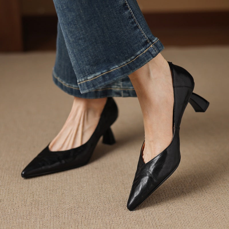 Rosa's Riva Sculpted Leather Pumps