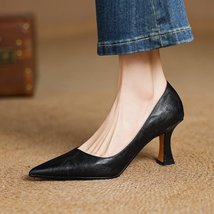 Rosa's Mirelle Leather Pumps