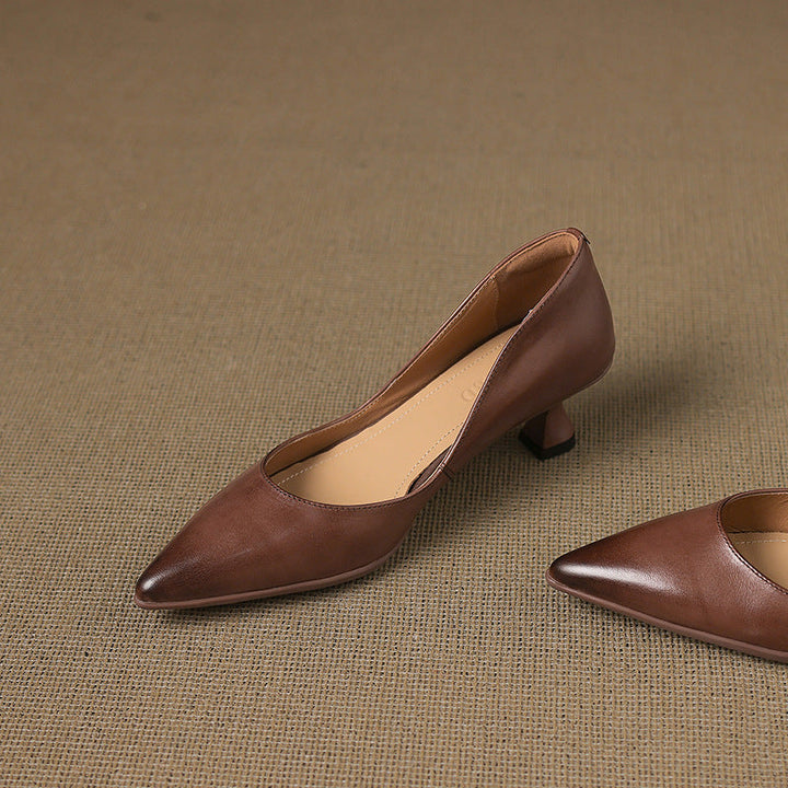 Rosa's Calenne Leather Kitten Heels