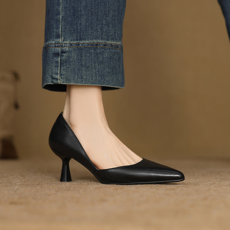 Rosa's Lorene Curve Leather Heels