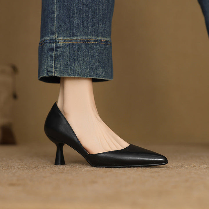 Rosa's Lorene Curve Leather Heels