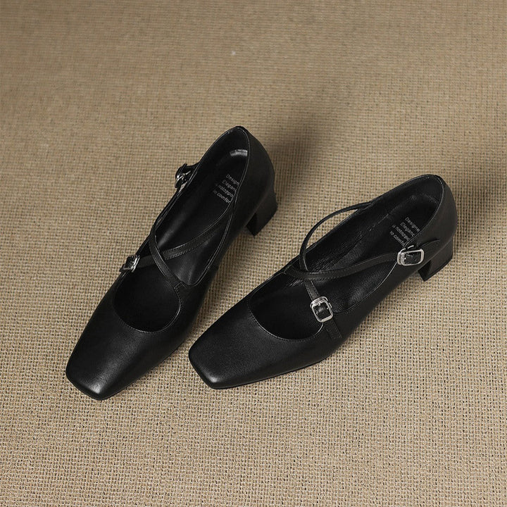 Rosa's Marvane Leather Kitten Heels