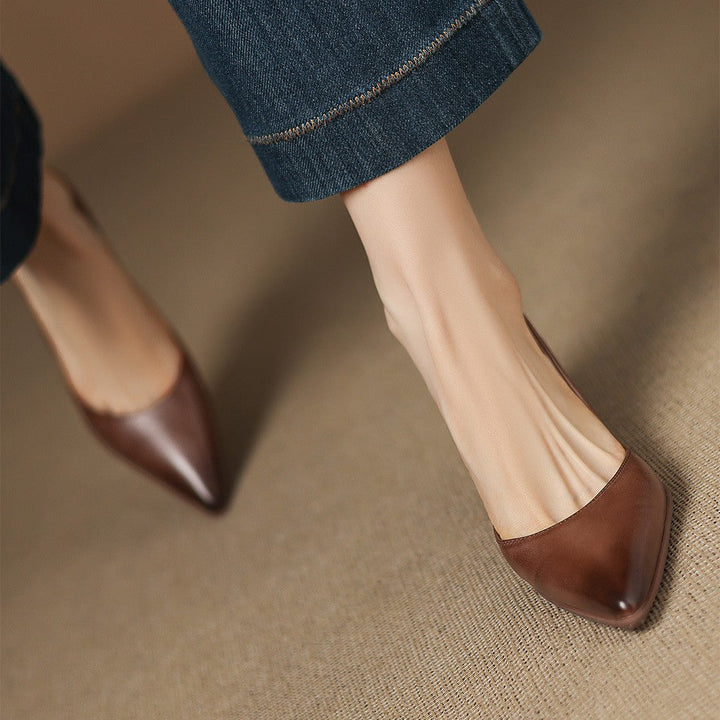 Rosa's Calenne Leather Kitten Heels