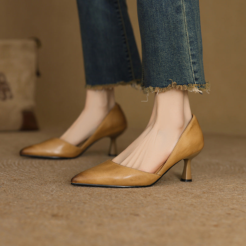 Rosa's Lorene Curve Leather Heels