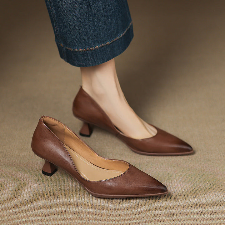 Rosa's Calenne Leather Kitten Heels