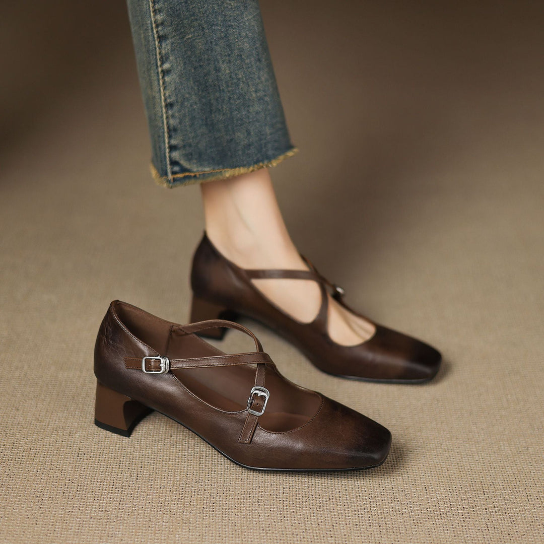 Rosa's Marvane Leather Kitten Heels