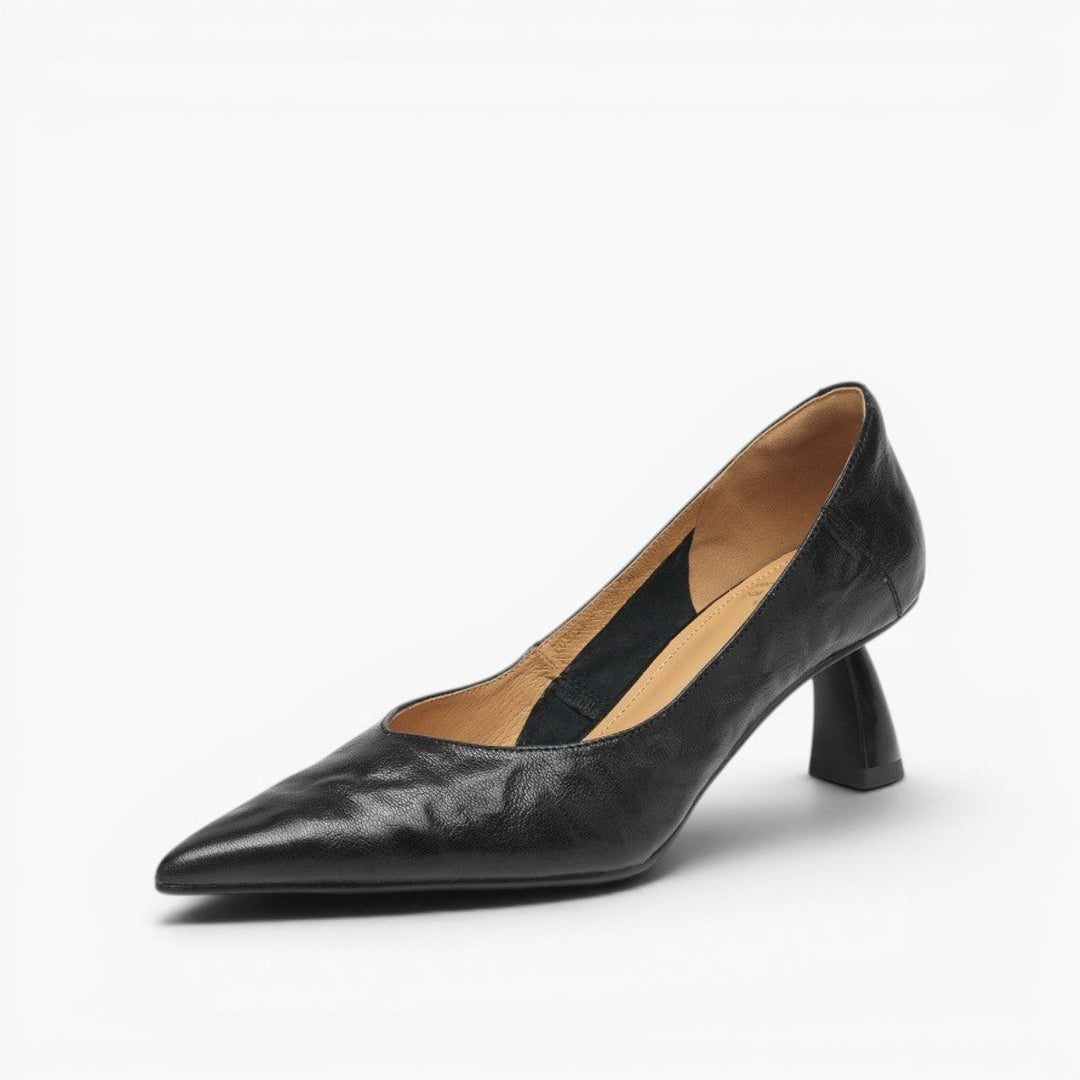 Rosa's Riva Sculpted Leather Pumps