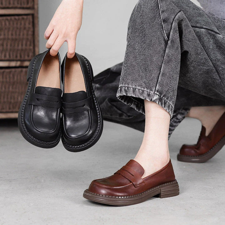 Rosa's Demeris Round-Toe Leather Loafers