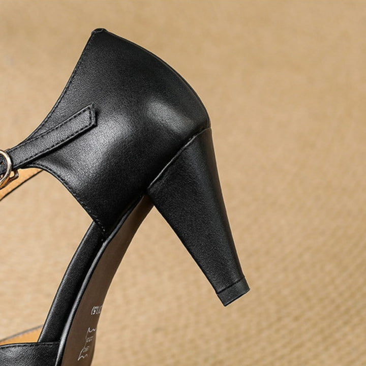 Rosa's Ambretta Leather Shoes
