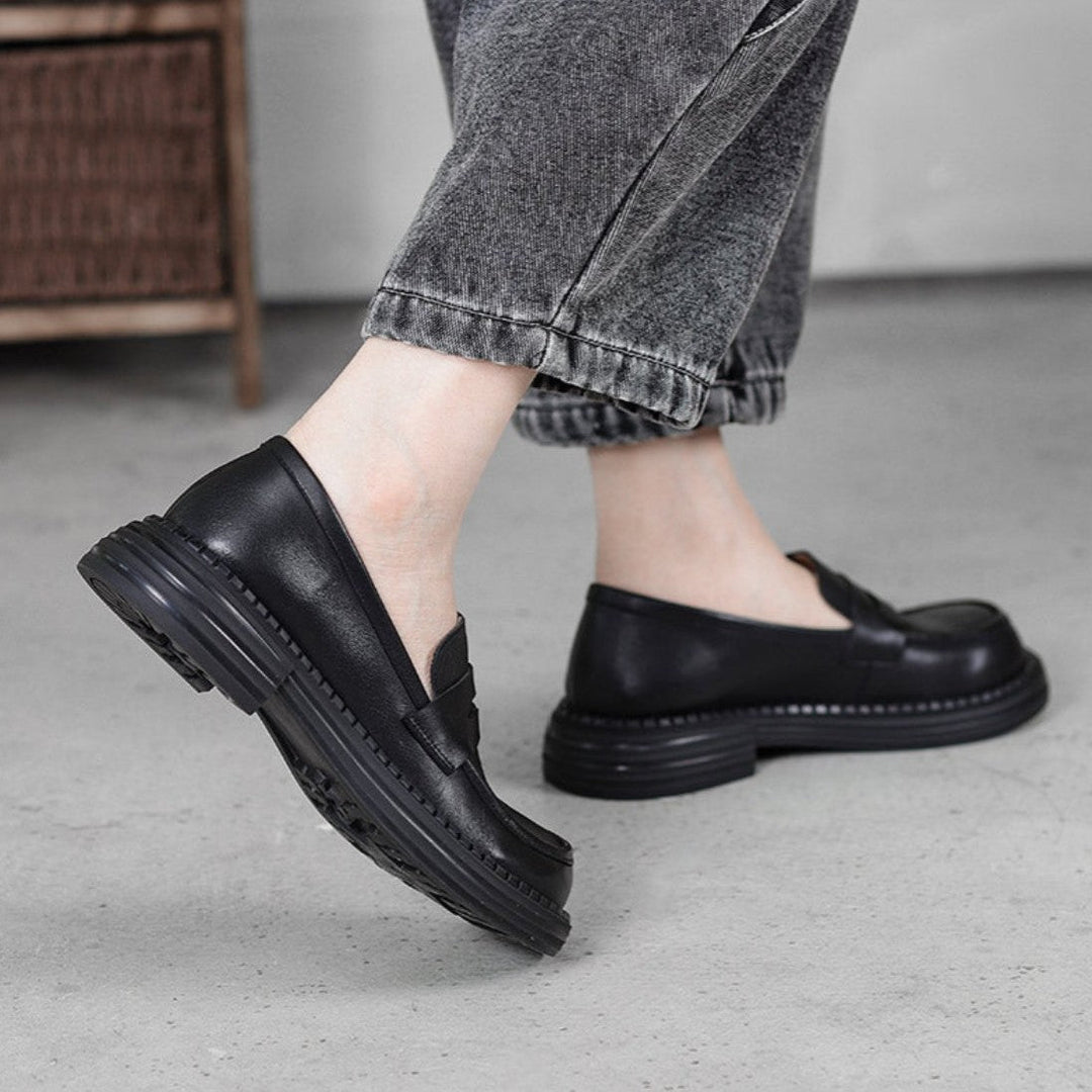 Rosa's Demeris Round-Toe Leather Loafers