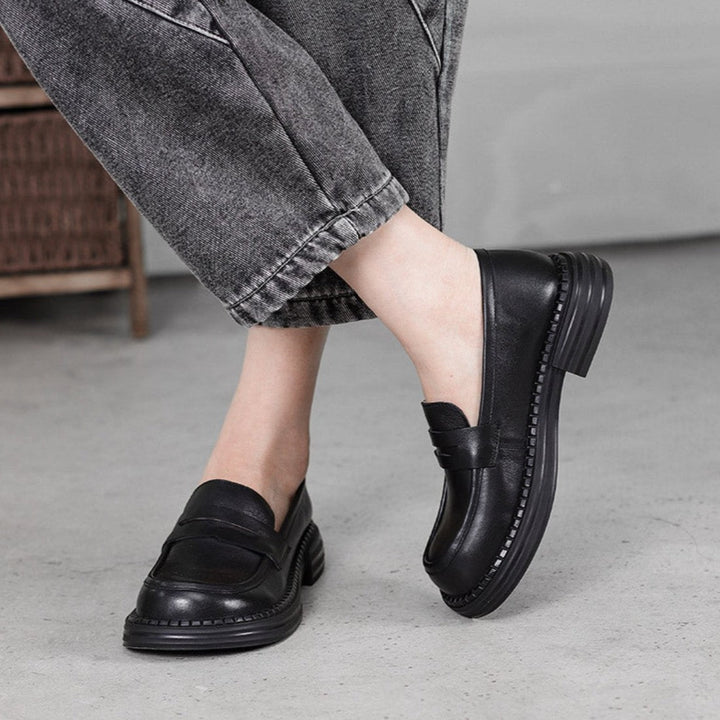 Rosa's Demeris Round-Toe Leather Loafers